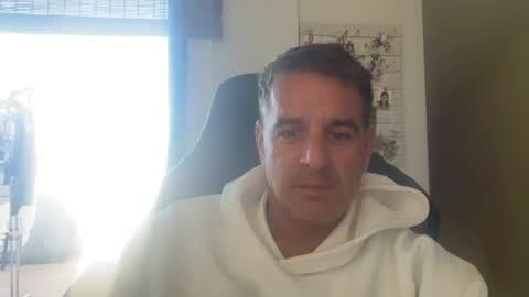 Snapshot of enricbcn chatting on June 12, 2026, 7:18 am enricbcn online show from June 12, 2026, 7:18 am