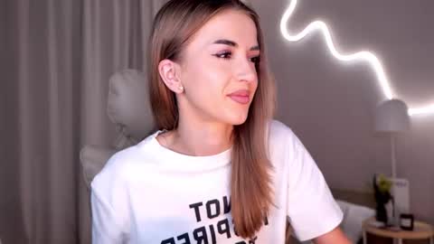 entya online show from October 30, 2025, 6:59 am