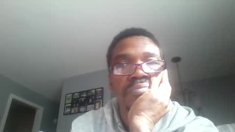 Snapshot of envyme2017 chatting on February 8, 2025, 5:39 pm Envyme2017 online show from February 8, 2025, 5:39 pm