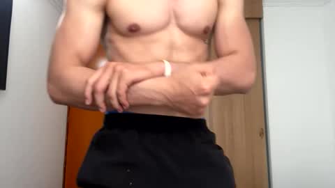 enzo_savage online show from February 25, 2026, 7:23 pm