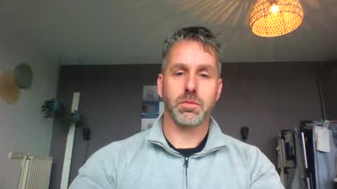 Snapshot of enzoenzo7 chatting on February 4, 2025, 2:10 pm Enzos Massive Cock online show from February 4, 2025, 2:10 pm