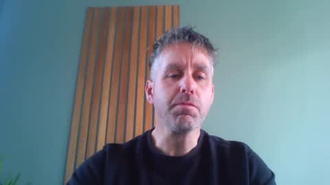 Snapshot of enzoenzo7 chatting on March 5, 2025, 12:55 pm Enzos Massive Cock online show from March 5, 2025, 12:55 pm