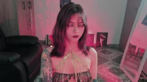 Leyla online show from April 29, 2026, 1:43 am