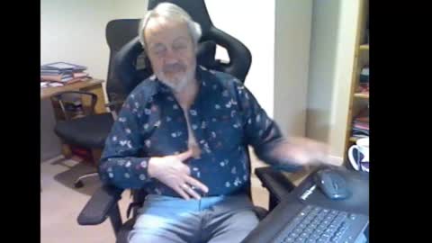 erasmus_d online show from January 10, 2026, 5:15 pm