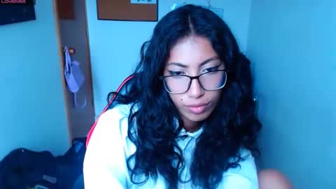 Snapshot of eren_mikasa chatting on April 7, 2026, 7:14 pm sofia online show from April 7, 2026, 7:14 pm