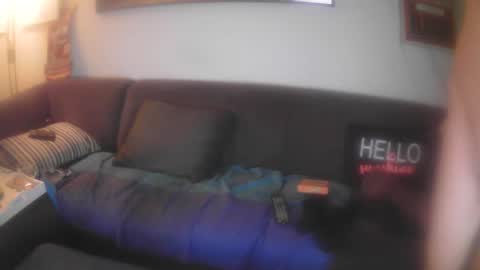 Snapshot of eric204 chatting on October 17, 2025, 3:10 am Eric online show from October 17, 2025, 3:10 am