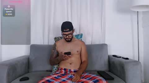 Snapshot of eric_evans1 chatting on September 19, 2025, 3:19 am Eric Evans online show from September 19, 2025, 3:19 am