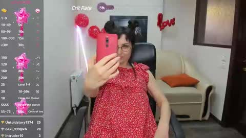 Snapshot of erica_edmonton chatting on February 19, 2025, 9:39 am eRICA eDMONTON online show from February 19, 2025, 9:39 am