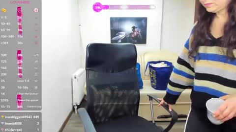 Snapshot of erica_edmonton chatting on March 3, 2025, 3:53 pm eRICA eDMONTON online show from March 3, 2025, 3:53 pm