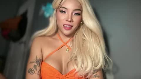 Snapshot of erica_walker chatting on June 29, 2026, 4:30 am erica_walker online show from June 29, 2026, 4:30 am
