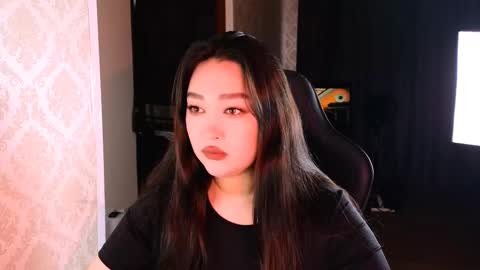 Erica Wayne online show from November 20, 2025, 9:20 am