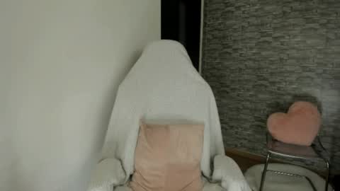 Snapshot of erica_xoo chatting on May 26, 2026, 5:36 am Riaaa online show from May 26, 2026, 5:36 am