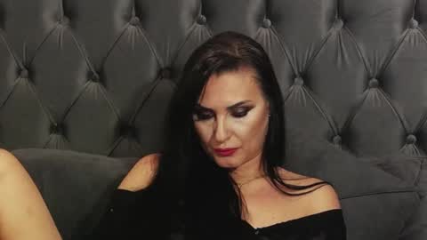 Erica online show from January 30, 2025, 8:10 pm