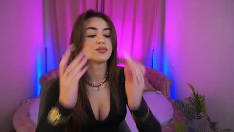 Erica online show from November 26, 2025, 7:53 am