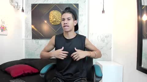 Snapshot of erick_zhimerman chatting on February 10, 2025, 5:14 am   online show from February 10, 2025, 5:14 am