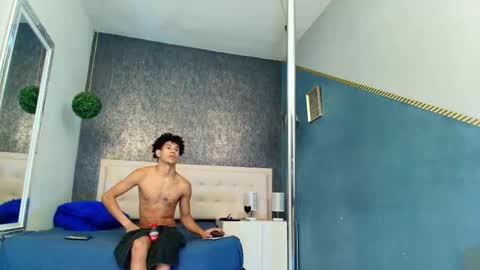 Snapshot of erick_zhimerman chatting on October 13, 2025, 8:31 pm   online show from October 13, 2025, 8:31 pm