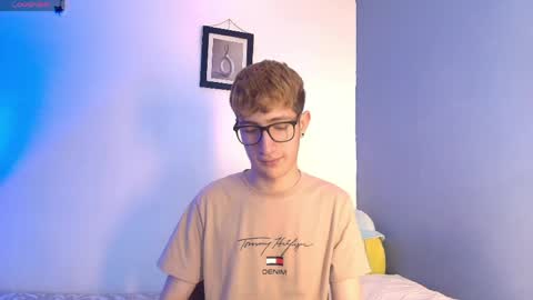 Snapshot of erik_golden_ chatting on May 16, 2026, 8:07 pm I am Erik online show from May 16, 2026, 8:07 pm