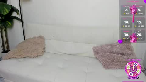 Snapshot of erika1717 chatting on March 2, 2026, 10:11 am erika1717 online show from March 2, 2026, 10:11 am