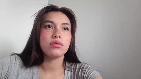 Snapshot of erika_depp chatting on December 9, 2024, 9:05 pm Erika online show from December 9, 2024, 9:05 pm