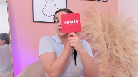 Snapshot of erika_mendez1 chatting on February 19, 2025, 7:05 pm Erika Mendez online show from February 19, 2025, 7:05 pm