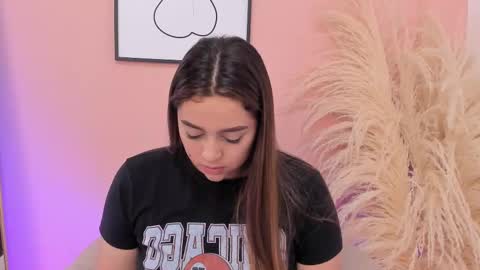 Snapshot of erika_mendez1 chatting on February 21, 2025, 7:10 pm Erika Mendez online show from February 21, 2025, 7:10 pm