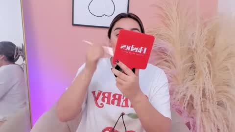 Snapshot of erika_mendez1 chatting on March 1, 2025, 7:26 pm Erika Mendez online show from March 1, 2025, 7:26 pm