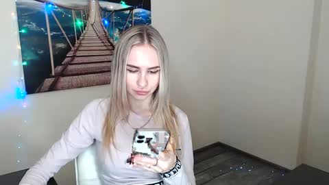 Erika online show from January 20, 2025, 4:01 pm