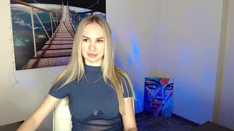 Erika online show from October 16, 2025, 11:44 am