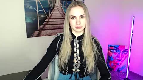 Erika online show from March 6, 2026, 2:13 pm