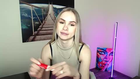 Erika online show from March 31, 2026, 11:54 am