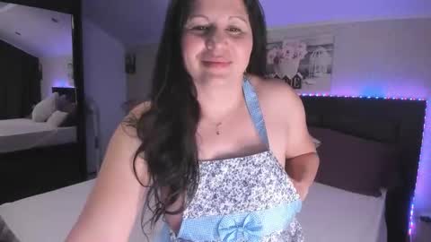 Snapshot of erikagold chatting on April 4, 2026, 5:43 pm ErikaGold online show from April 4, 2026, 5:43 pm