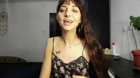 Snapshot of erikasecrets chatting on November 12, 2025, 8:15 am ErikaSecrets online show from November 12, 2025, 8:15 am