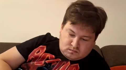 erikstar online show from December 21, 2025, 2:46 pm