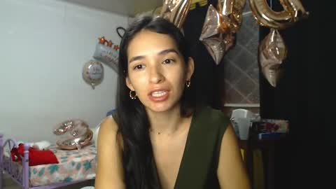 Snapshot of erina_1 chatting on March 3, 2025, 2:15 am erina_1 online show from March 3, 2025, 2:15 am
