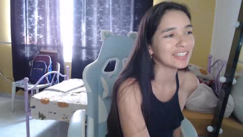 Snapshot of erina_1 chatting on September 13, 2025, 3:34 pm erina_1 online show from September 13, 2025, 3:34 pm