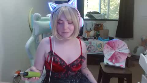 ErisTheDoll online show from October 5, 2025, 11:57 pm