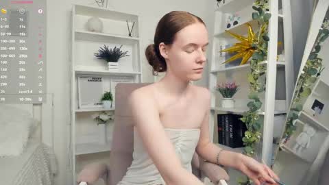 Snapshot of erline_may chatting on May 21, 2026, 8:54 am Sofia online show from May 21, 2026, 8:54 am