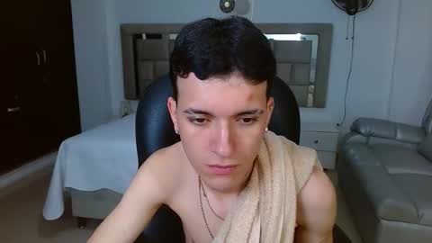 eroboyxox online show from February 24, 2026, 11:14 pm