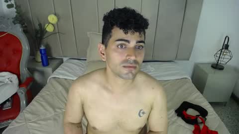 Snapshot of eros_kai chatting on October 11, 2025, 4:12 am Eros Kai online show from October 11, 2025, 4:12 am