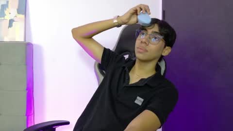 Snapshot of eros_lux1 chatting on June 30, 2026, 12:39 pm Eros Lux1 online show from June 30, 2026, 12:39 pm