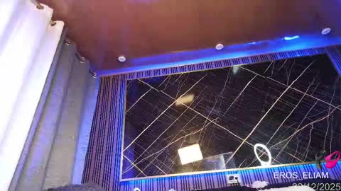 Snapshot of eroseliam chatting on December 22, 2025, 9:23 pm EROS ELIAM online show from December 22, 2025, 9:23 pm