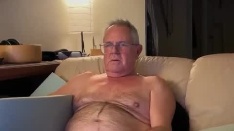 eros online show from October 31, 2025, 9:27 pm