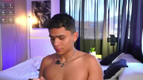 Snapshot of eroswild_ chatting on May 14, 2026, 8:04 pm Eros Wild online show from May 14, 2026, 8:04 pm