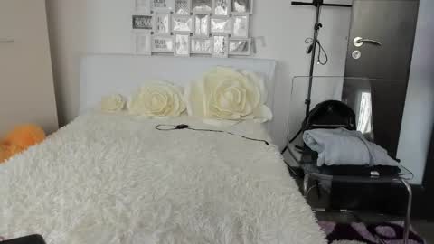 eroticsensualkitty4u online show from January 7, 2025, 11:16 am