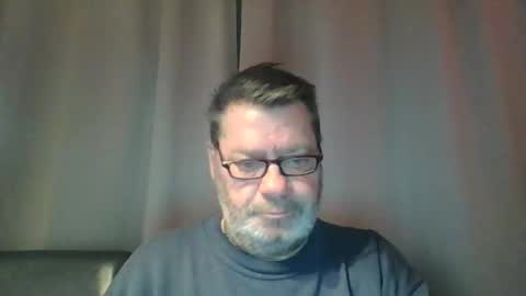 Snapshot of erwin1966 chatting on January 6, 2025, 12:27 am Erwins room welcome sound on online show from January 6, 2025, 12:27 am