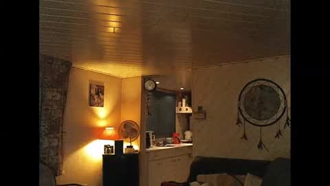 Snapshot of erwin1966 chatting on February 7, 2025, 9:58 pm Erwins room welcome sound on online show from February 7, 2025, 9:58 pm
