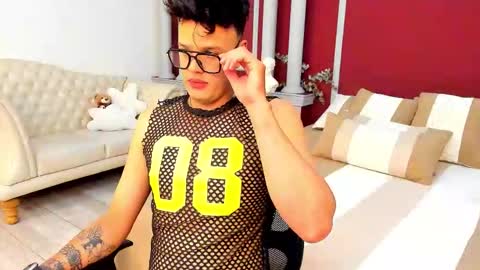 Snapshot of eryxmarlowe_ chatting on October 20, 2025, 12:00 am eryxmarlowe_ online show from October 20, 2025, 12:00 am