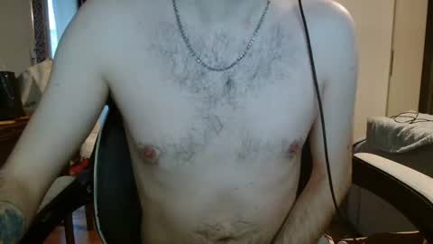 Snapshot of erzzoofr chatting on February 23, 2025, 5:07 pm Erzzoo online show from February 23, 2025, 5:07 pm