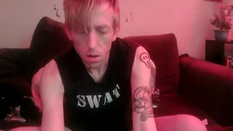 esc del online show from March 5, 2025, 7:17 pm