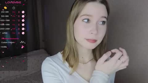 Snapshot of esdeevicky chatting on January 15, 2026, 2:21 pm esdeevicky online show from January 15, 2026, 2:21 pm